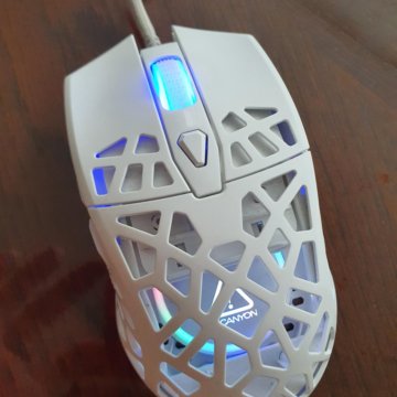 Игровая мышь Canyon