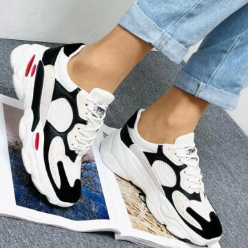 Кроссовки женские новые