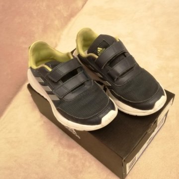 Кроссовки Adidas, р. 32