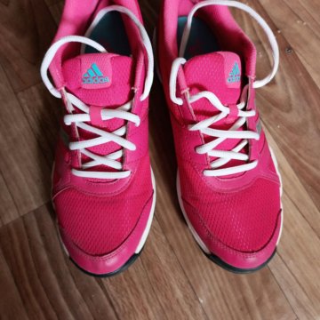 Кроссовки Adidas 38,5