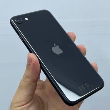 iPhone SE (2020) 128GB Черный