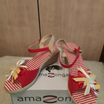 Босоножки НОВЫЕ 38 размерAmazonga