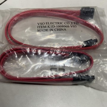 SATA кабель(и)