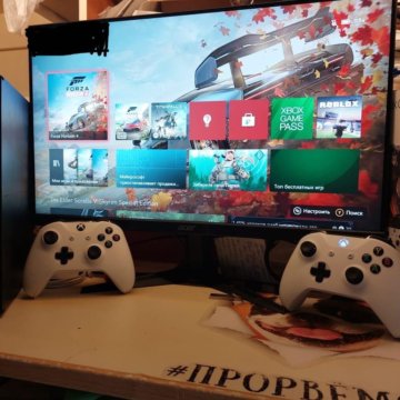 Xbox one s 1tb(2 геймпада)