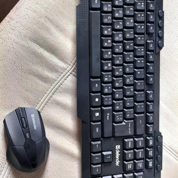 Беспроводная мышь и клавиатура