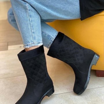 Резиновые сапоги