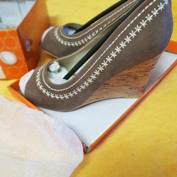 Туфли летние (босоножки) размер 38-39