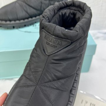 Дутики женские Prada