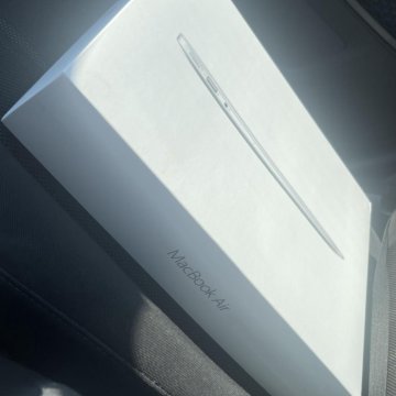 Коробка от MacBook Air