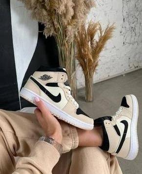 Новые кроссовки