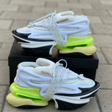 Новые кроссовки