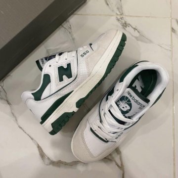 New Balance 550