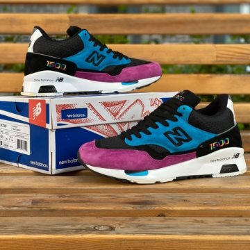 Женские кроссовки New Balance 1500