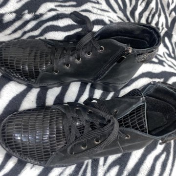 Ботинки новые