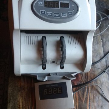 Счётчик банкнот PRO-40U NEO