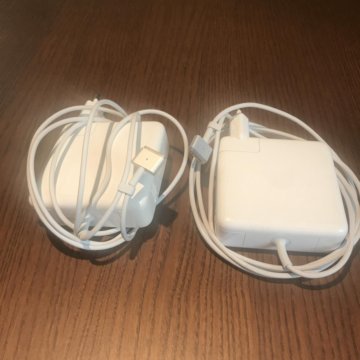 Зарядный блок для макбук Air и клавиатура для комп