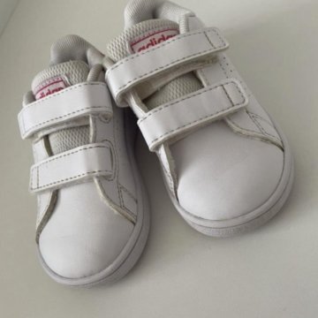 Кроссовки Адидас