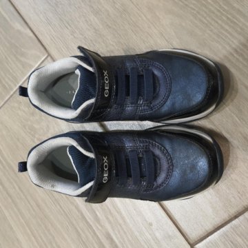 Geox. Ботинки демисезонные, размер 30
