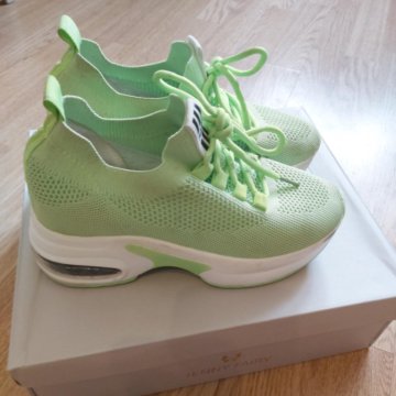 Салатовые кроссовки 37р.