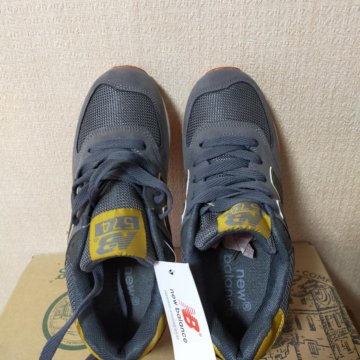 Кроссовки для девочки