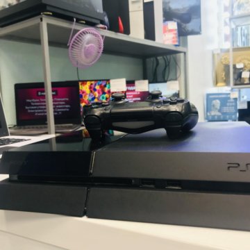 Sony PlayStation 4
