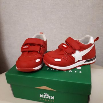 Кроссовки 22 размер