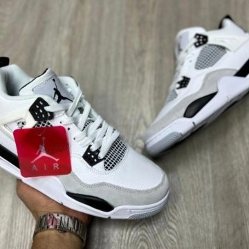 Кроссовки новые Nike Air Jordan 4 (36-45)
