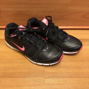 Кроссовки Nike женские