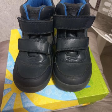 Ботинки капика 28 размер