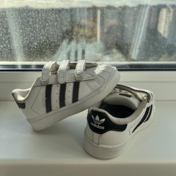 Кроссовки adidas