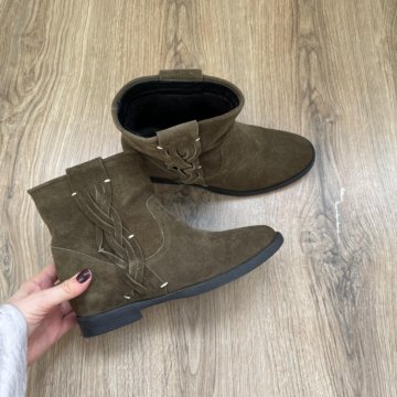 Ботинки из натуральной замши