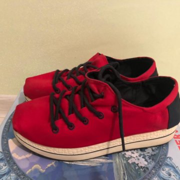 Летние кроссовки