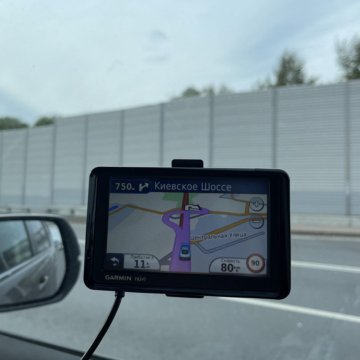 GPS навигатор Garmin Nuvi 1310