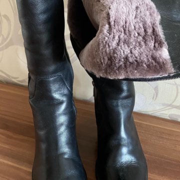 Зимние женские сапоги из натуральная кожи