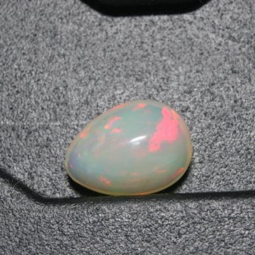 Опал природный 1,81кт Эфиопия Сертификат МГУ