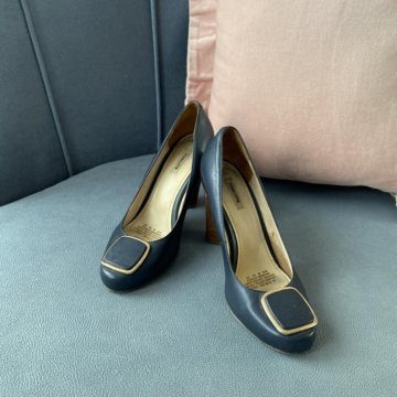 Женские туфли на каблуке синие MASCOTTE