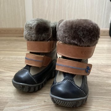 Ботинки зимние новые