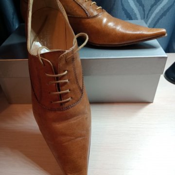 Женские ботинки