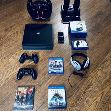 Sony PlayStation 4 pro + руль педали