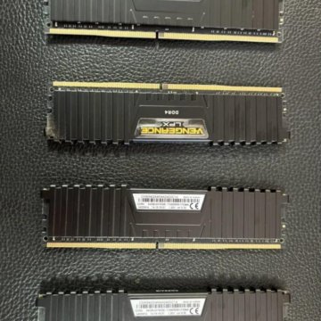 DDR4 64GB Corsair Vengeance 2400Mhz dimm 16GB*4