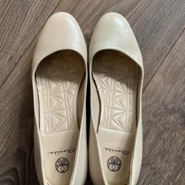 Туфли эконика бежевые 37 размер