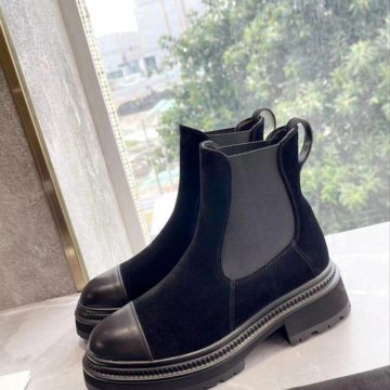 Замшевые Ботинки Chanel????