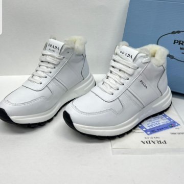 Кросcовки белые зима Prada