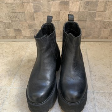 Ботинки кожаные 38 размер