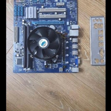 Материнская плата с процессором и памятью 8gb