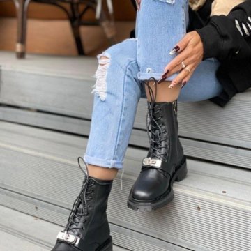 Ботинки Givenchy????