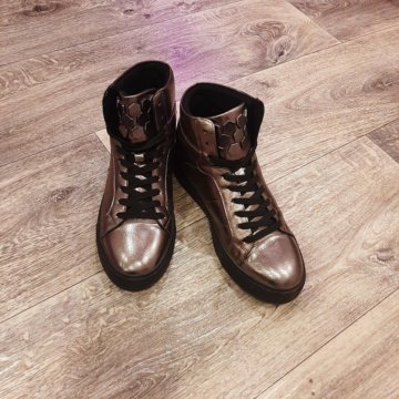 Ботинки демисезонные 37.5