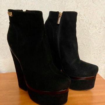 Ботинки женские