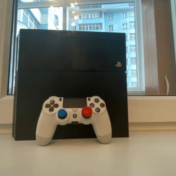 ЧИТАТЬ ОПИСАНИЕ Sony Playstation 4