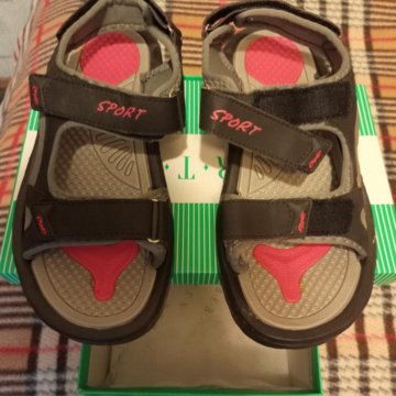 Подростковые сандалии
